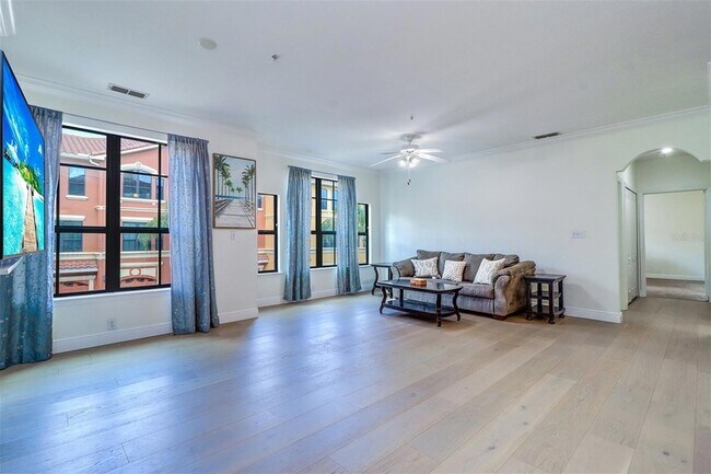 2741 Via Cipriani Unit 922B