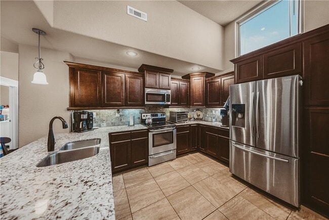 Photo - 3301 SW Stonepoint Ave