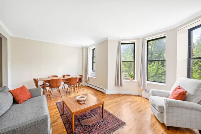 Building Photo - 137 W 110th St Rental