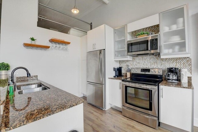 Photo - 185 NE 4th Ave Unit 210