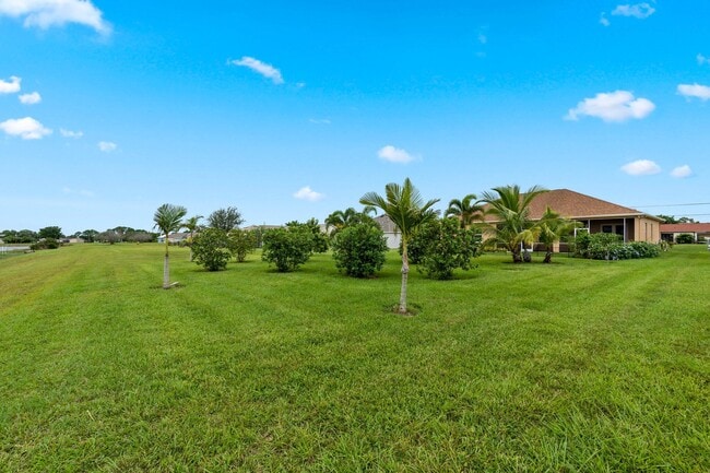 Photo - 2041 SW Imperial St