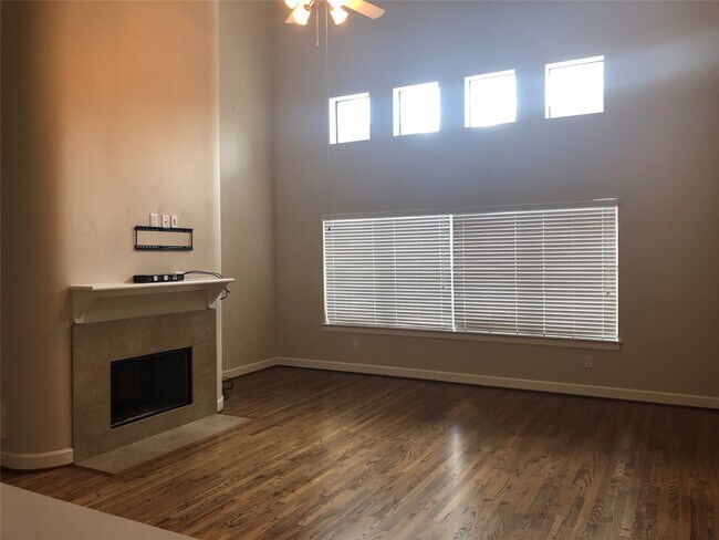 Photo - 3656 Main Plaza Dr