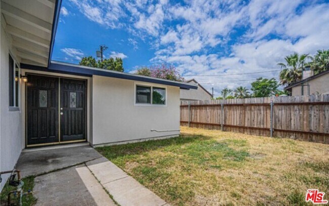 20350 Mobile St