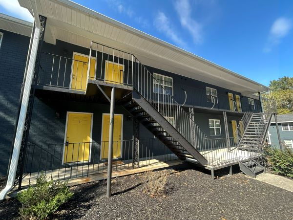 Building Photo - S. Knox 1bd/1ba- 1st floor Unit 1