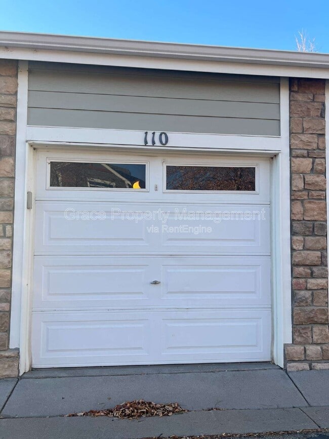 Photo - 12828 Jasmine St