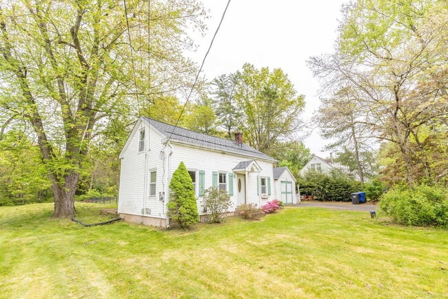 Photo - 257 Scantic Rd