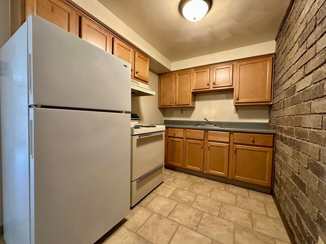 Spacious One Bedroom Apartment! Laundry On... - Spacious One Bedroom Apartment! Laundry On... Unidad 406