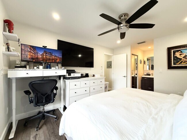 Photo - 13240 SW 17th Ln Apartment Unit 1