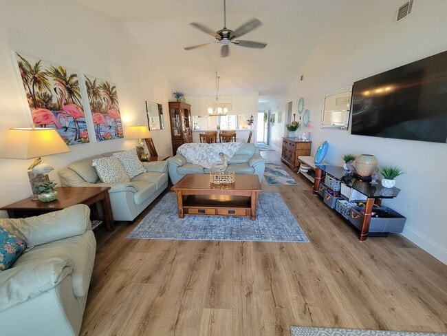 Photo - Luxury Living at Amberly Cir, Naples, FL 34112