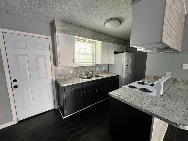 Photo - 1008 Owen St Unidad A