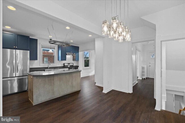 Photo - 4252 Clay St NE