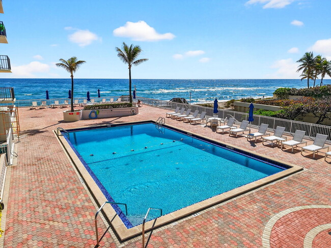 Photo - 3456 S Ocean Blvd Unidad 105