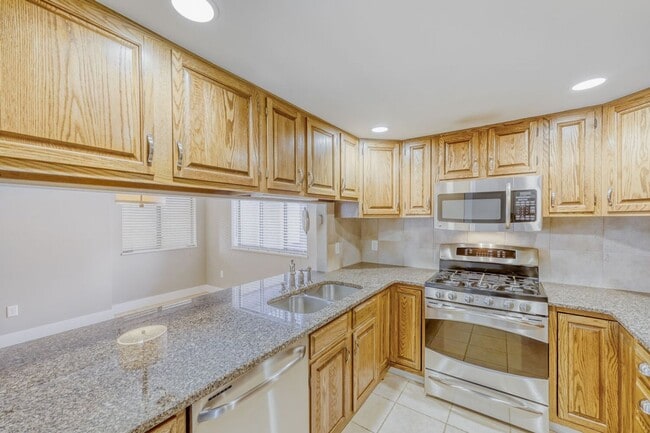 Photo - 4475 Laguna Pl Unit 212