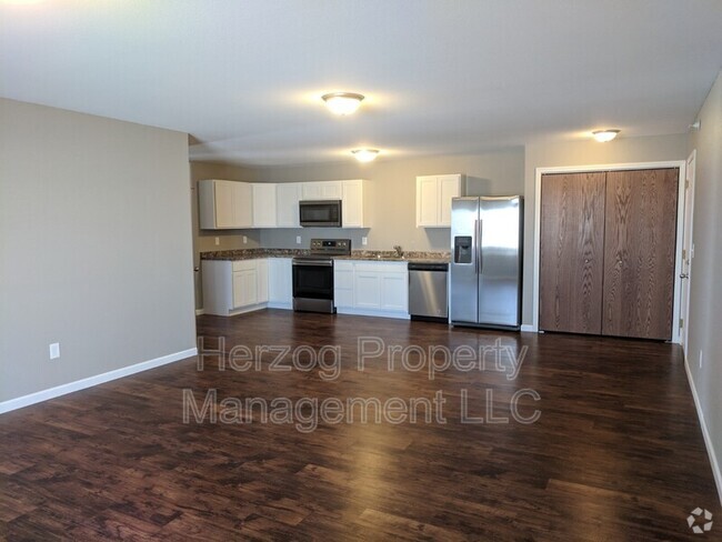 Building Photo - 1805 7th Ave E Unit Apt. # 202