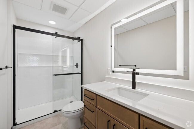 The Silver Dollar - 2BR, 2BA - 1,050SF - Second Bathroom
