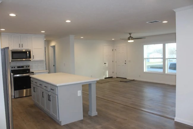 Photo - 3430 Sharon Ln