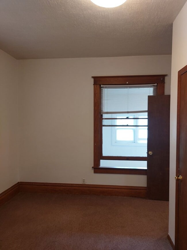 Photo - (1610 8th Ave)