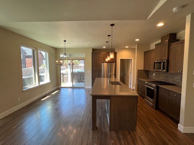 63136 NW Via Cambria