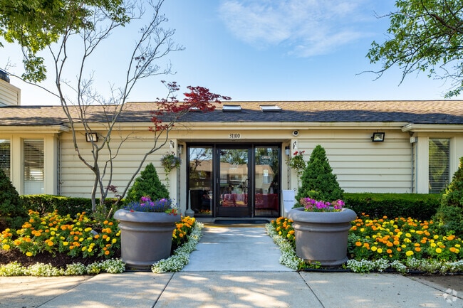 Oficina de arrendamiento y casa club - Beachwalk