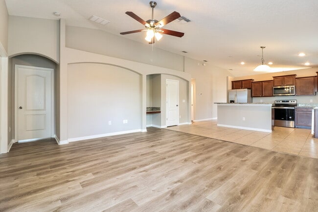 Photo - 509 Vista Ridge Dr