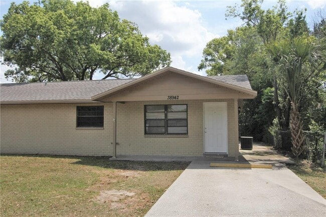 Building Photo - 38942 9th Ave Rental