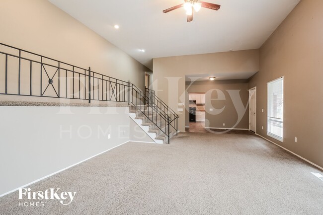 Photo - 844 Townhouse Ln