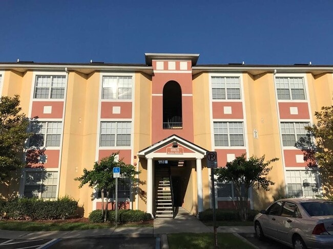 Building Photo - 10831 Windsor Walk Dr Unit 1308