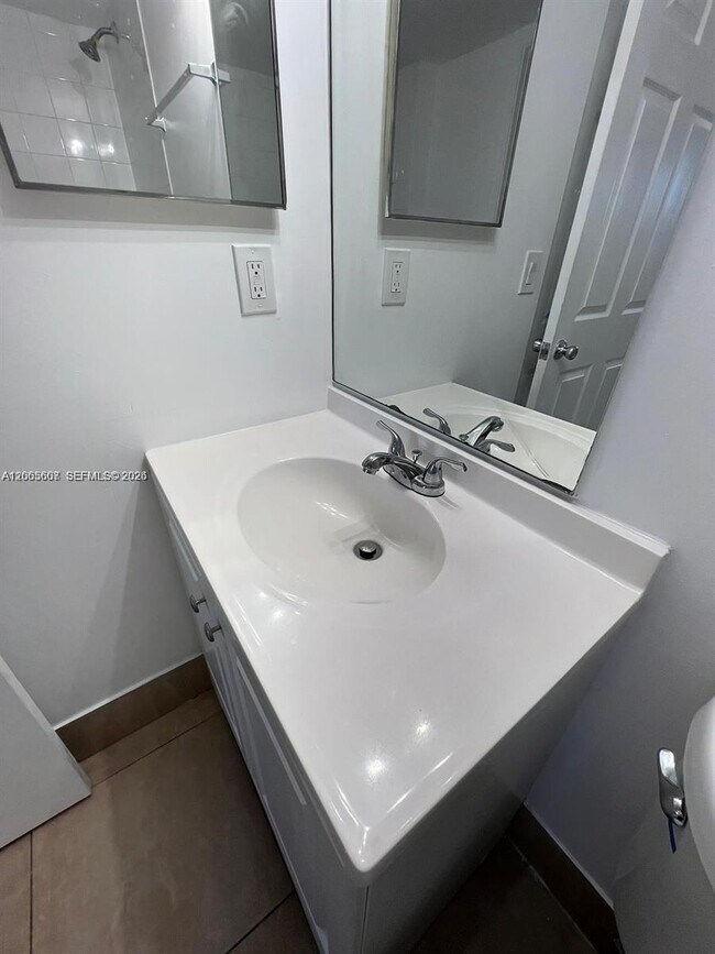 Photo - 2421 NW 56th Ave Unit 2-103