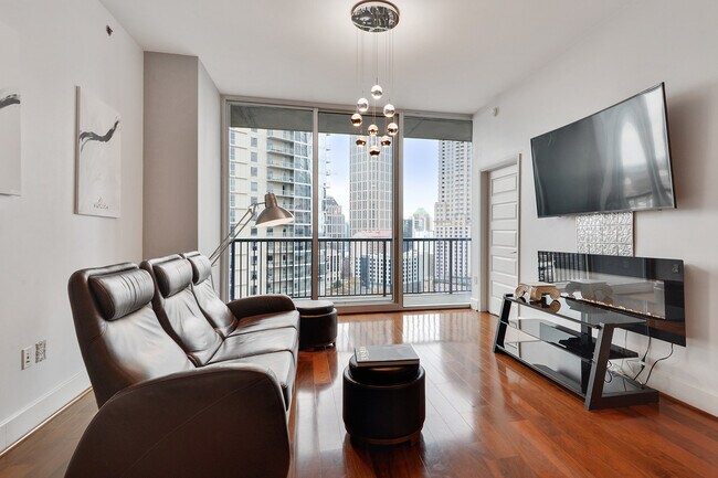 Photo - 1080 Peachtree St NE Unit 1415Furnished