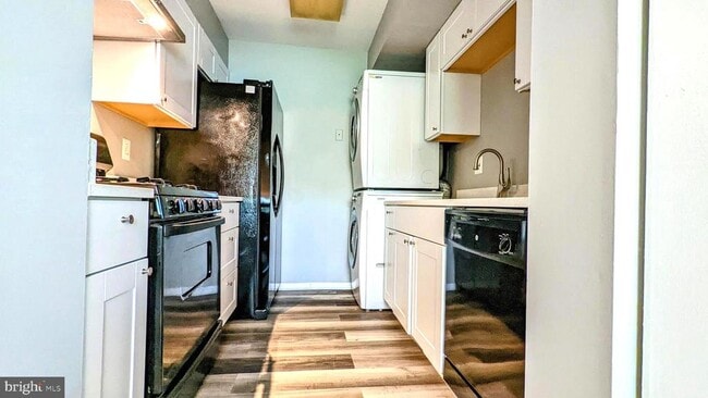 Building Photo - 1703 Fountain Rock Way Unit 1703-B