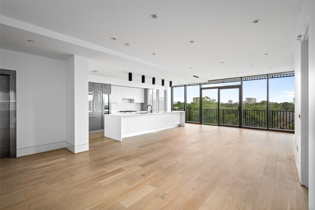 Photo - 2406 Tangley St Unit 300