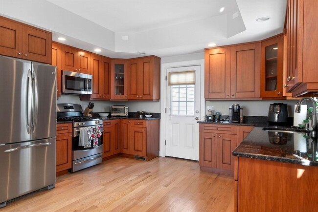 Photo - 170 W 3rd St Unit 1