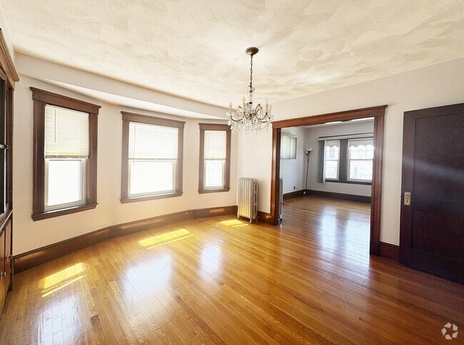 Building Photo - 211 Gladstone St Unit 2 Rental