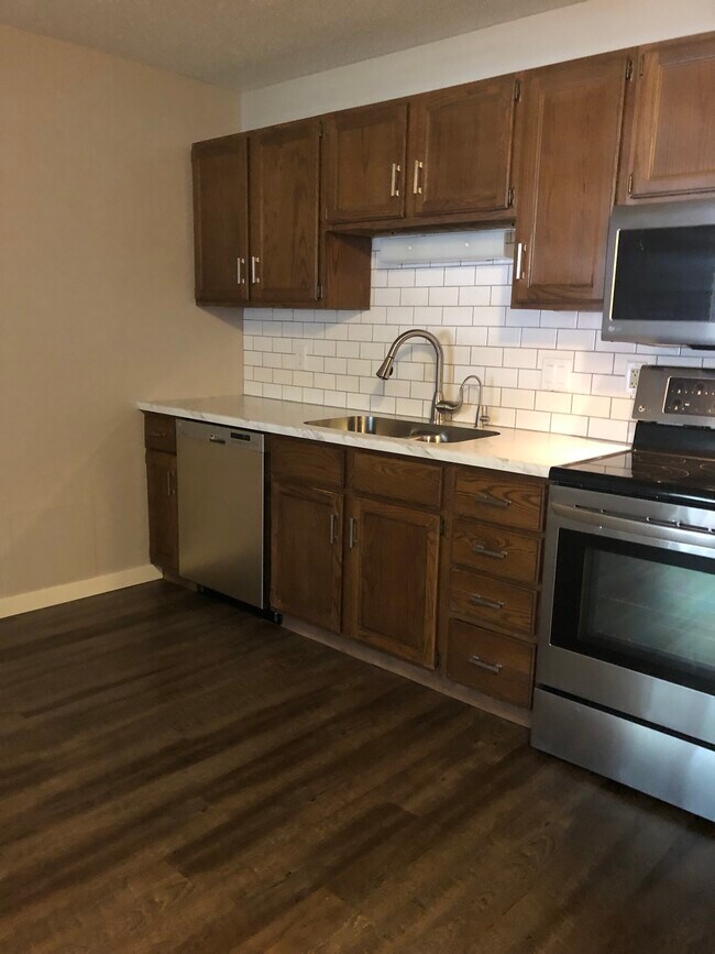 Photo - 3708 S Terry Ave Unit 102