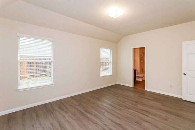 Photo - 5542 Latta Plantation Dr