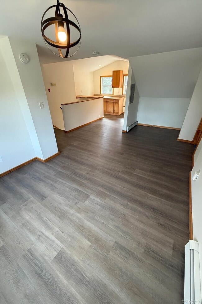 Building Photo - 121 Rose Dr Unit 3