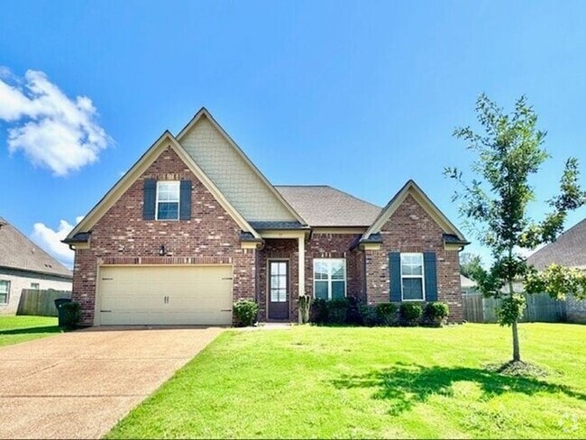 Building Photo - Now Leasing A 4 Bedroom 3 Bath Home In Oak...