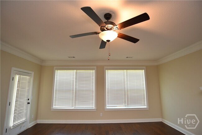 Photo - 215 Beckley Dr House