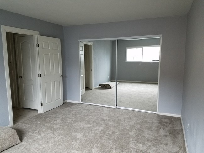 Photo - 8930 Edgemoor Dr Unit 3