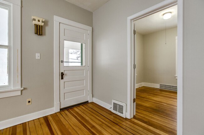 3100 N 35th St Unit 3030 - House