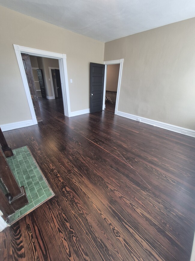 805 Eichelberger St Unit 805 Eichelberger 2nd Flr