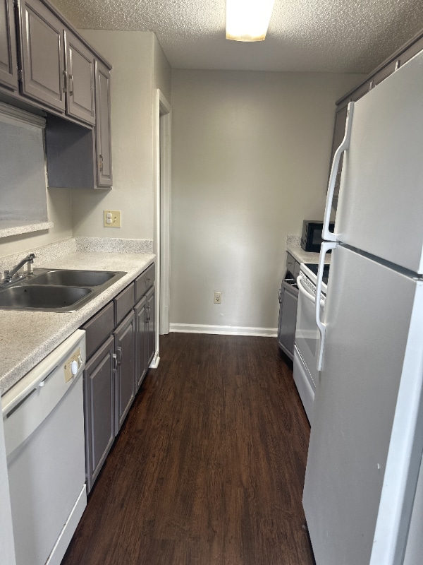 Photo - 622 4th St NE Unidad Highland 4