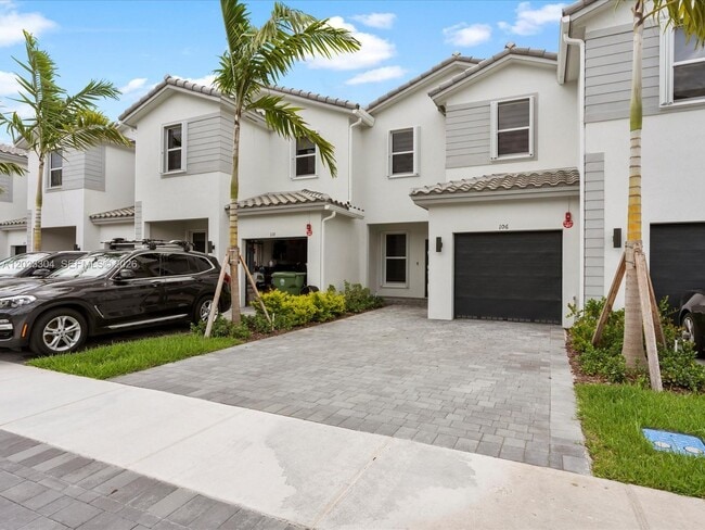 Photo - 106 SW 184th Ave