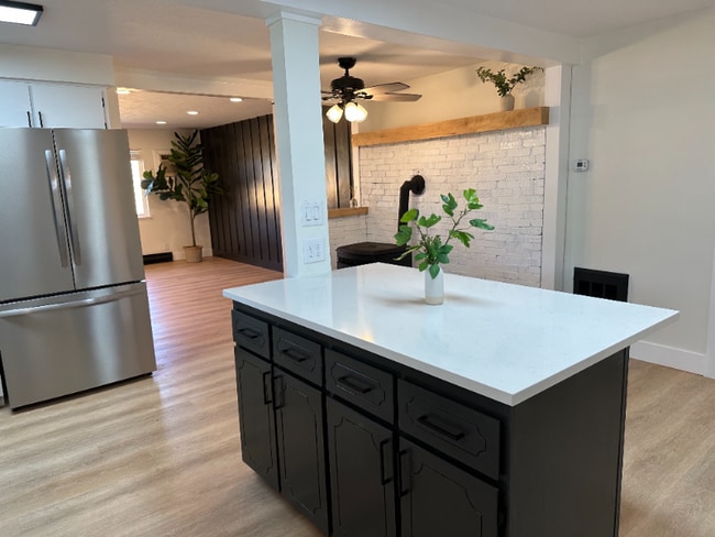 3810 Onyx St 1  