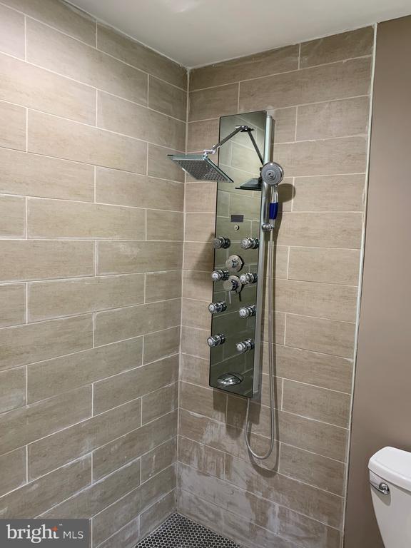 Photo - 204 Donmore Dr