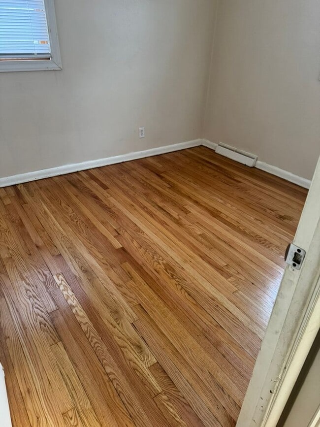 Photo - Large 4-Bedroom Single Family Home, Quiet Neighborhood. Available January 1st!