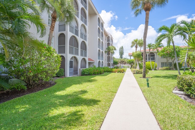 Photo - 250 NE 20th St Unit 419