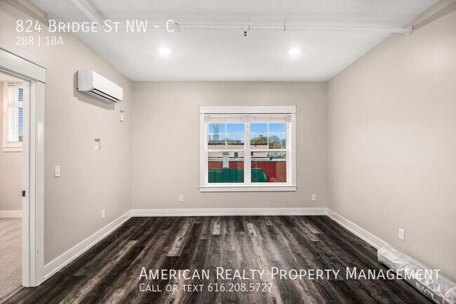 Photo - 824 Bridge St NW Unit C