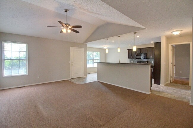 Photo - 4 Bedroom Home in Ozark!