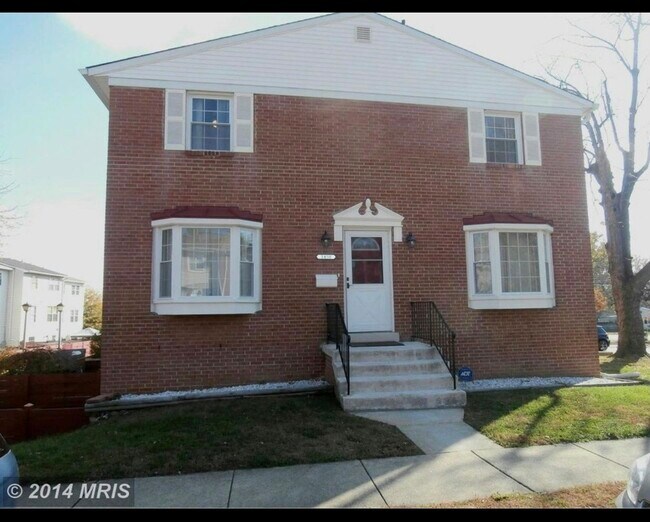 Photo - 1450 Featherstone Rd